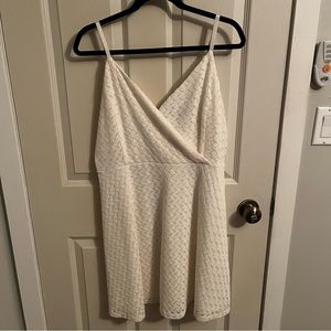 Le Chateau Woman’s White Dress